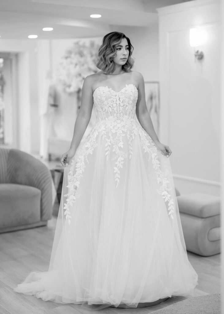 Black and White Miami 12